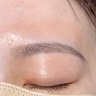 アイブロウ MOON.所属・アイブロウ専門サロン MOON.の眉毛・アイブロウイメージ