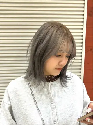 ミディアム カラー 💙ルル💙 ハイトーン/レイヤーのヘアスタイル