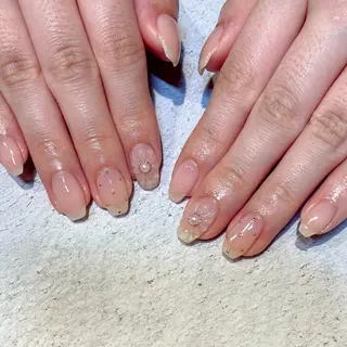 ネイル 友野 遥のネイルデザイン