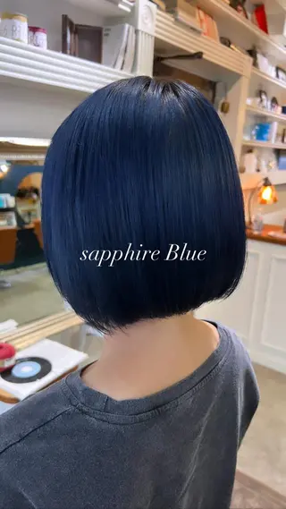 ショート カラー オカベ ショウマのヘアスタイル