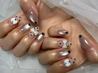 ミディアム 🎀韓国ネイル/ キラキラネイル専門店のネイルデザイン