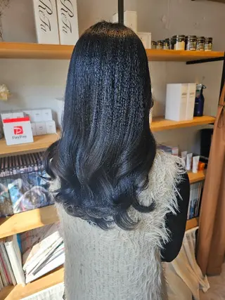 セミロング カラー アシカガ ヨウコのヘアスタイル