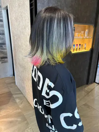 カラー Kobayashi ハイライト/ショートのヘアスタイル