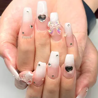 ネイル VOGUE ×SWANのネイルデザイン