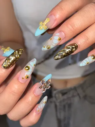 ネイル 🪐富島彩夏 /海外nail🪐のネイルデザイン