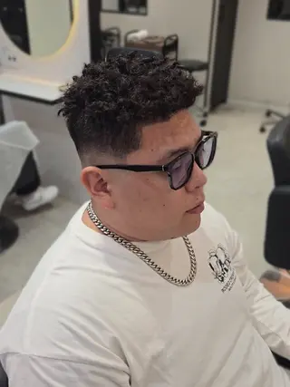 メンズ ショート パーマ Lapis 名古屋駅前店所属・LEN名古屋/パーマ 海外ヘア/メンズ特化のヘアスタイル