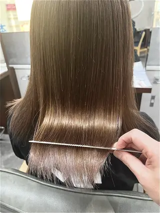 セミロング カラー 長内  大明のヘアスタイル