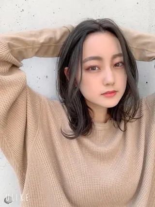 ミディアム カラー 寺山 佳貴のヘアスタイル