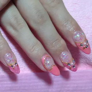 ネイル 管 裕子(日本人)のネイルデザイン