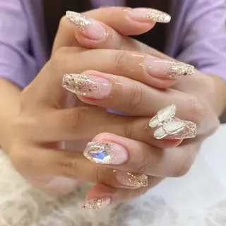 ネイル salon  Lilou所属・salon Lilouのネイルデザイン