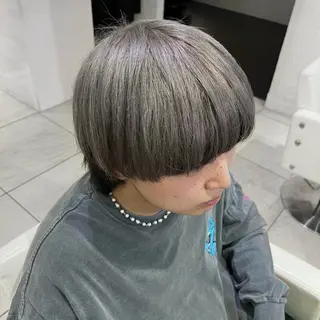 カラー メンズ ハイトーン×推し カラー💫Miyuのヘアスタイル