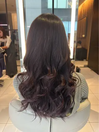 ロング カラー 西村 眞美のヘアスタイル