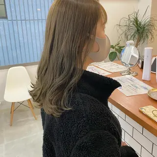 セミロング 川野 彩海のヘアスタイル