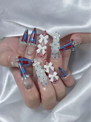 ネイル LEELA NAIL STUDIO所属・LEELA NAIL STUDIOのネイルデザイン