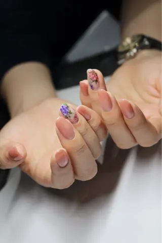 ネイル TOL NAILのネイルデザイン