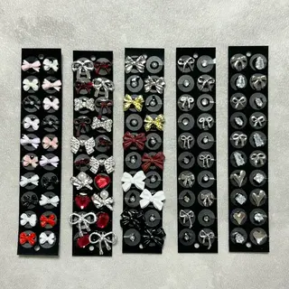 🐝TOMO🎀ིྀ 【パラジェル取扱店】のネイルデザイン