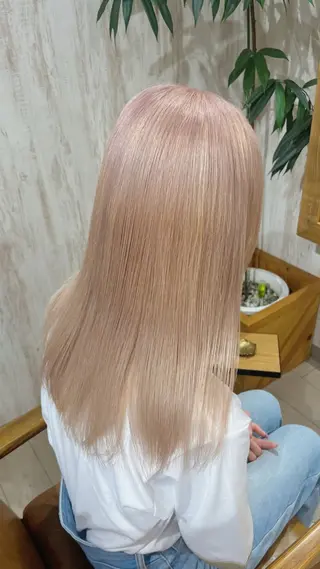 ロング カラー blau hair and care《ブラウ》所属・MARU.縮毛矯正 デザインカラーのヘアスタイル