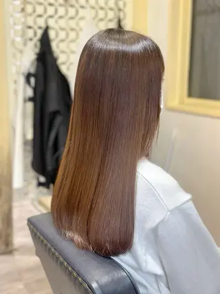 セミロング カラー ワタイショウタ 髪質改善✨眉毛サロンのヘアスタイル