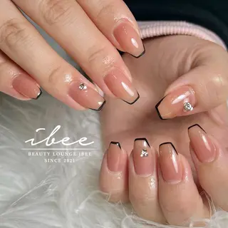 ネイル ibee nail 🤍yumiのネイルデザイン