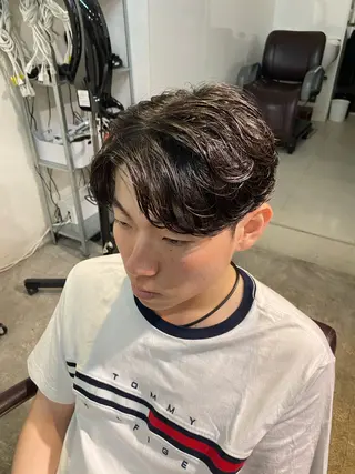 パーマ メンズ パーマ特化/フェザー パーマシャドウ/真生のヘアスタイル