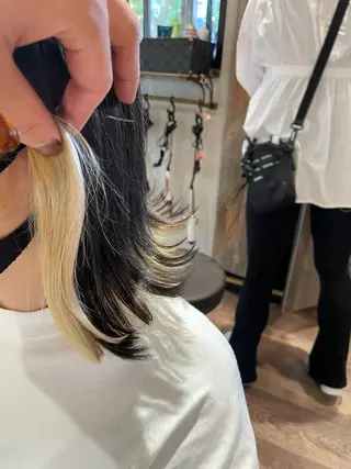 ショート andKおもろまち店 艶ダブルカラー✨のヘアスタイル