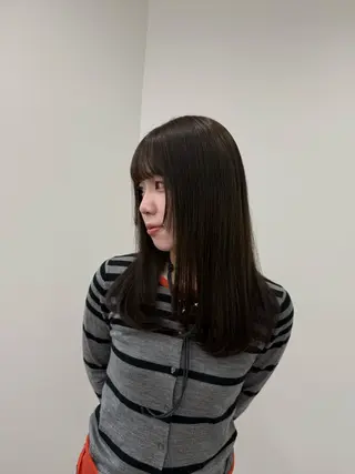 ロング カラー era所属・azumi/ボブ/暖 色/オリーブ/縮毛のヘアスタイル