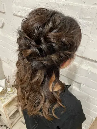 セミロング ヘアアレンジ 【ピンク/韓国ヘア/ ヘアセット】亜海のヘアスタイル