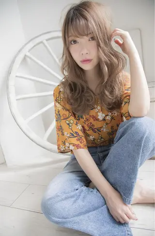 小谷 俊祐のヘアスタイル