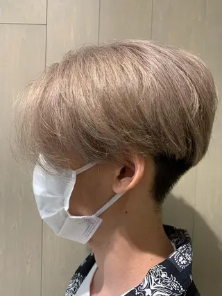 カラー 糟谷 慈英のヘアスタイル