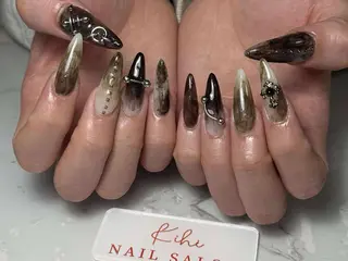 ネイル 💕鈴木ユリ パラジェル/オフ無料のネイルデザイン