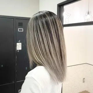 ミディアム カラー アンドウ ユウ/ レイヤーカット/韓国のヘアスタイル