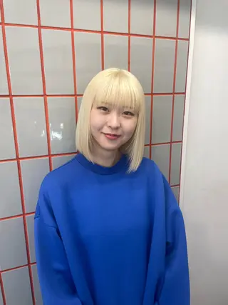 ミディアム 韓国ハイトーン🦋 hikariのヘアスタイル