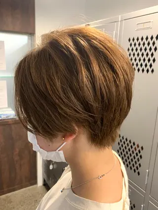 ショート カラー WISTERIA P LUS1 ikumiのヘアスタイル