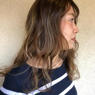 カラー 杉野 まみのヘアスタイル