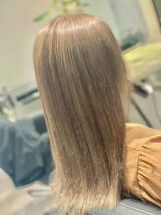 ミディアム カラー ヘアアレンジ 髪質改善×ハイトーン 中田啄也のヘアスタイル