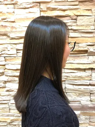 ロング 本多 美羽のヘアスタイル