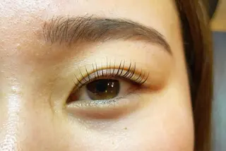 マツエク・マツパ amour所属・amour ERIKAのマツエク・マツパデザイン