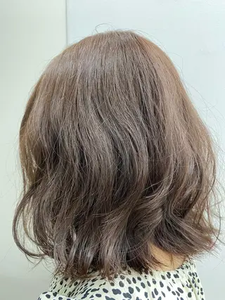 ミディアム カラー ハイレイヤー/顔周り /レイヤーカットのヘアスタイル