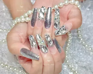 ネイル 🦋 Queenieのネイルデザイン