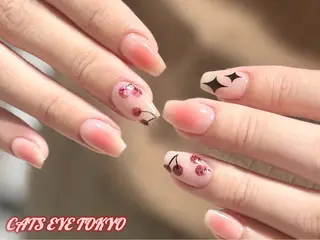 ネイル luna 🐈‍⬛のネイルデザイン