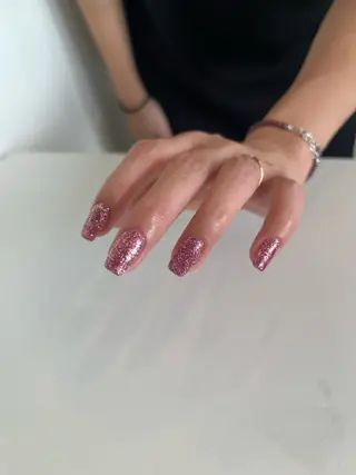 ネイル 深井 文音のネイルデザイン