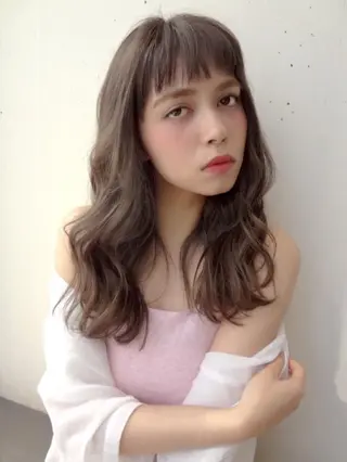 ロング 遠藤 眞実のヘアスタイル