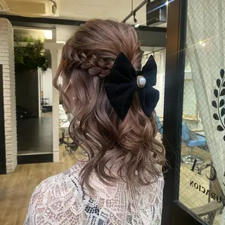 セミロング ヘアアレンジ あおい 🍒暖色カラーのヘアスタイル