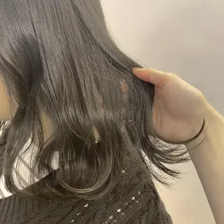 ミディアム 落合 美穂のヘアスタイル