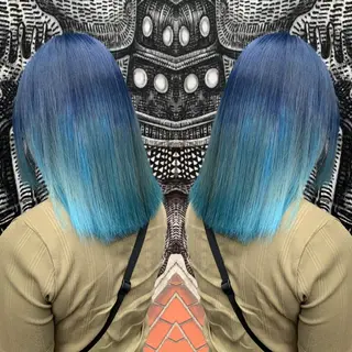 セミロング カラー haco+所属・🌈派手髪エクステ ブレイズ🌈ひろとのヘアスタイル