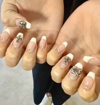 ネイル neouv所属・NEOUV_ mikuのネイルデザイン