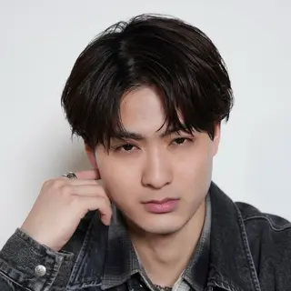 メンズ 韓国ヘア特化🇰🇷 似合わせカットパーマのヘアスタイル