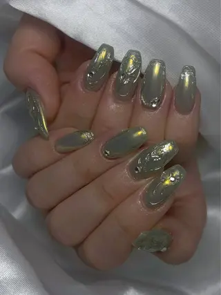 ネイル LEELA NAIL STUDIO所属・LEELA NAIL STUDIOのネイルデザイン