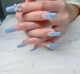 ネイル \近畿大学/近く🦢 Swanのネイルデザイン