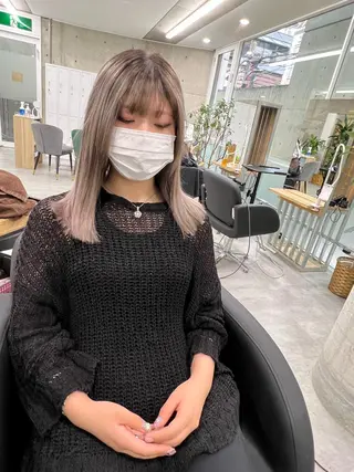 セミロング カラー 艶髪✨ブリーチ職人 井手正康のヘアスタイル